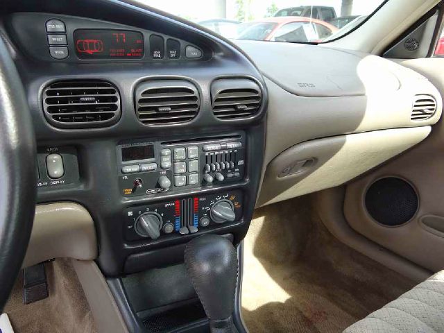 Pontiac Grand Prix Sportback LS Coupe