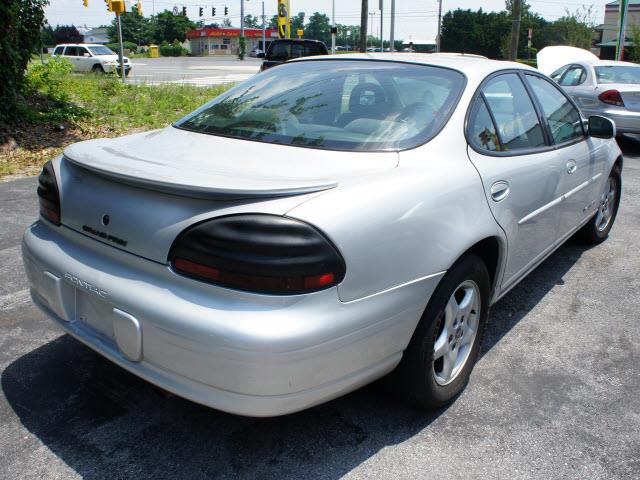Pontiac Grand Prix 2001 photo 2