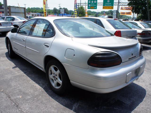 Pontiac Grand Prix 2001 photo 3