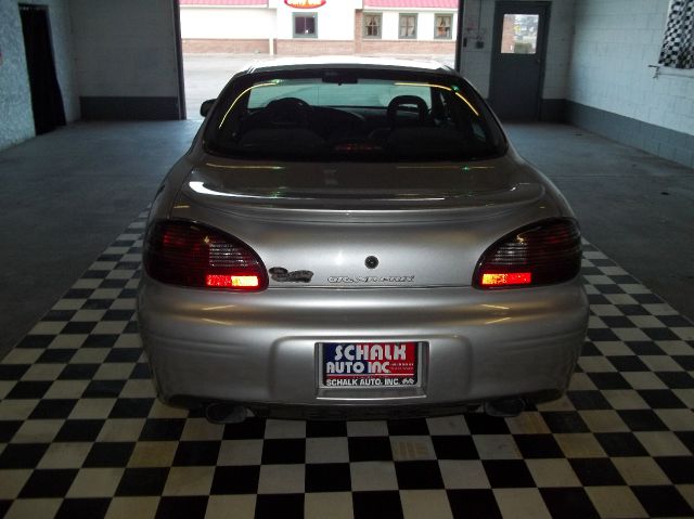 Pontiac Grand Prix 2001 photo 2