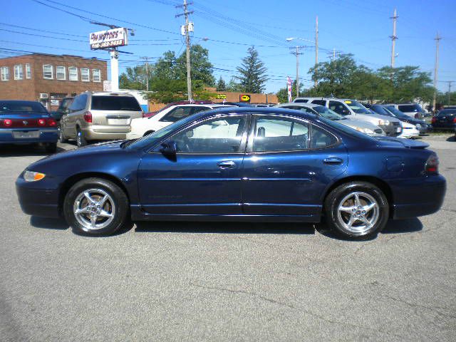 Pontiac Grand Prix 2001 photo 3