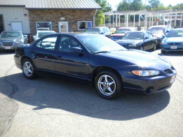 Pontiac Grand Prix 2001 photo 4
