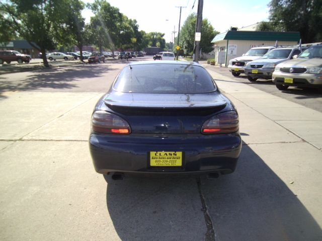 Pontiac Grand Prix 2001 photo 1