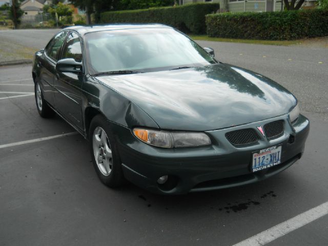 Pontiac Grand Prix 2001 photo 1