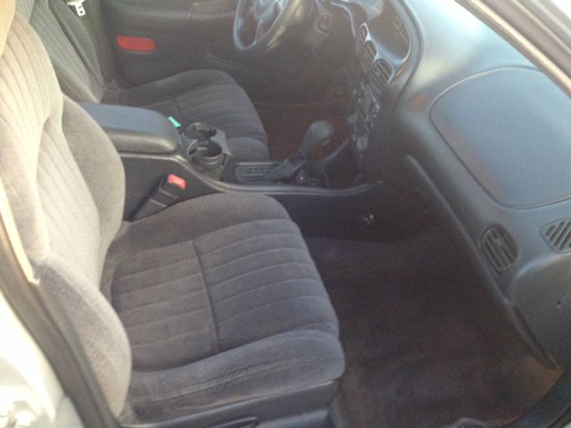 Pontiac Grand Prix 2001 photo 1