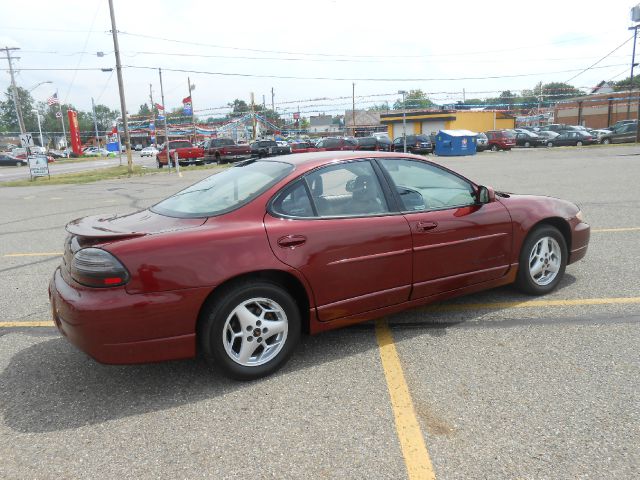 Pontiac Grand Prix 2001 photo 17