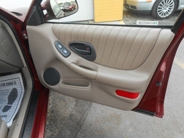 Pontiac Grand Prix 2001 photo 3