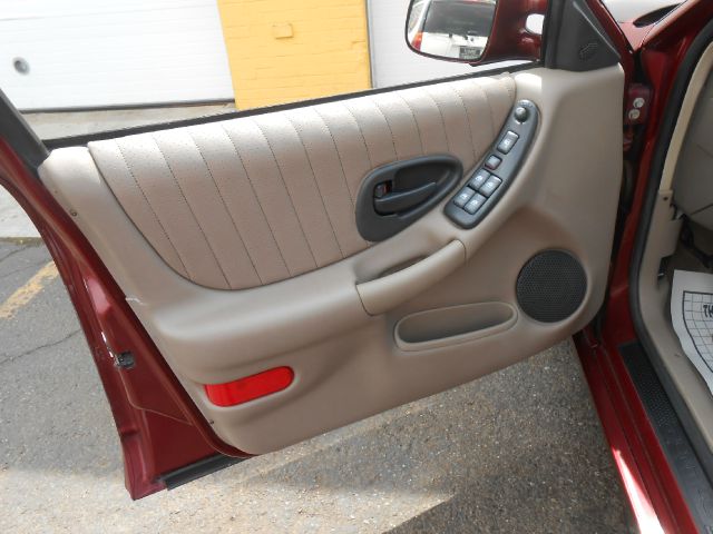 Pontiac Grand Prix 2001 photo 8