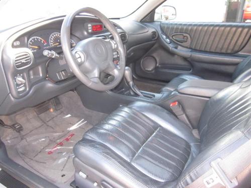 Pontiac Grand Prix 2002 photo 2