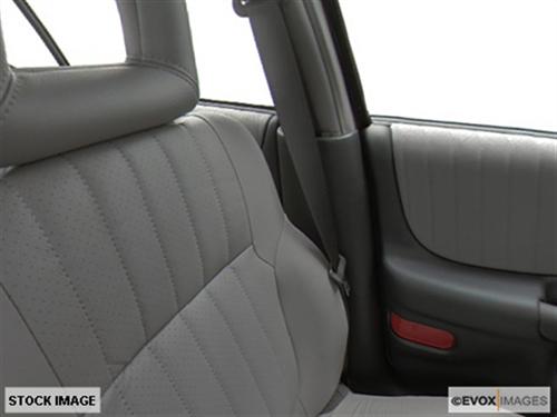 Pontiac Grand Prix 2002 photo 1