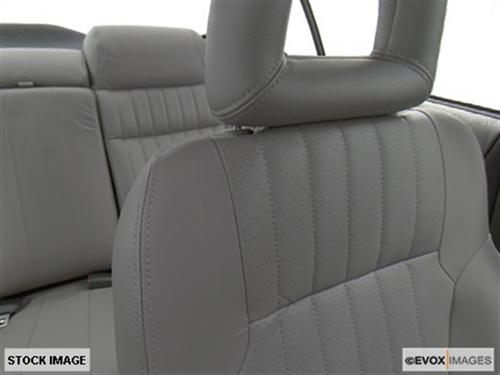 Pontiac Grand Prix 2002 photo 2