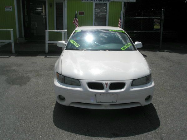 Pontiac Grand Prix 2002 photo 3