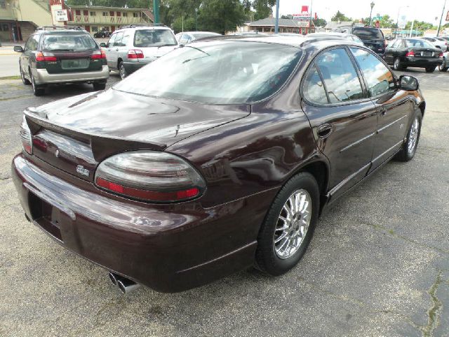 Pontiac Grand Prix 2002 photo 1