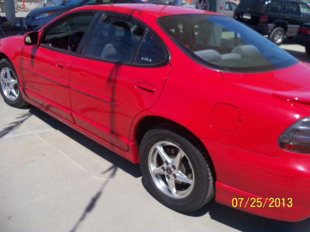 Pontiac Grand Prix 2002 photo 1