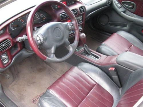 Pontiac Grand Prix 2002 photo 1