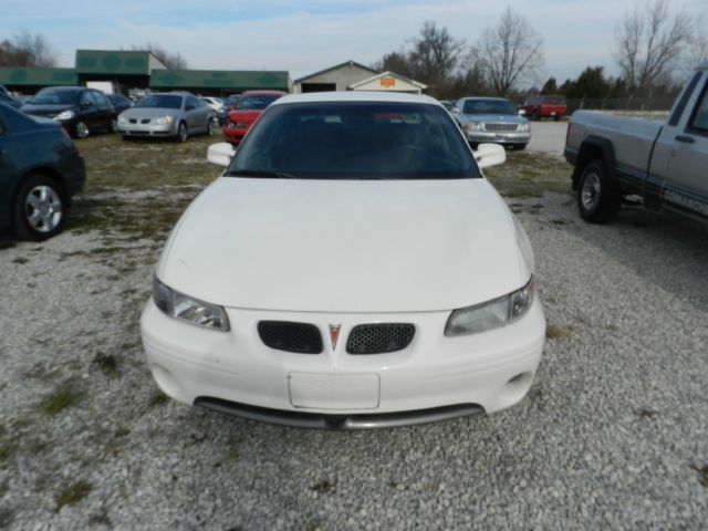 Pontiac Grand Prix 2002 photo 3