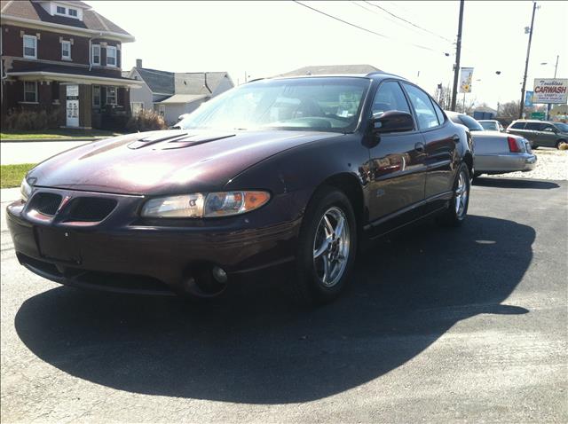 Pontiac Grand Prix 2002 photo 1