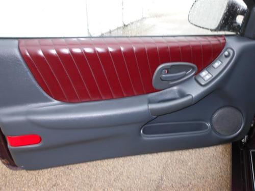 Pontiac Grand Prix 2002 photo 2