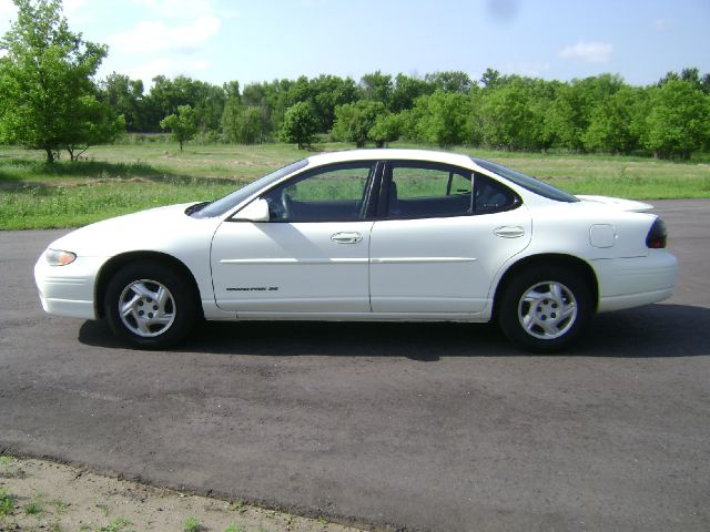 Pontiac Grand Prix 2002 photo 4