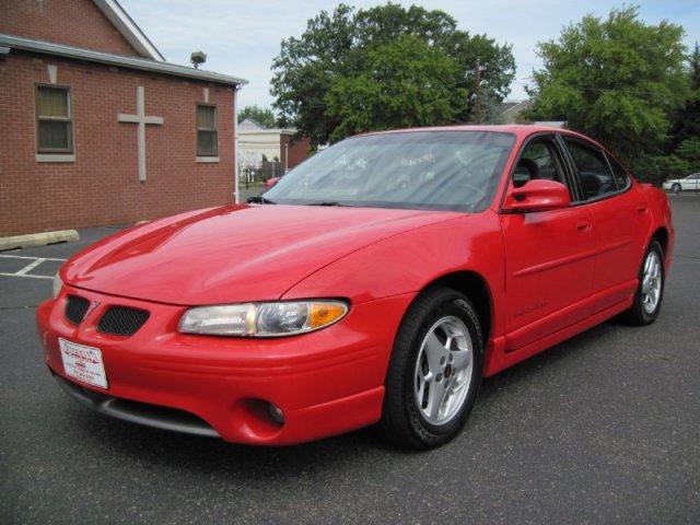 Pontiac Grand Prix 2002 photo 1
