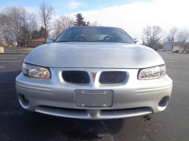 Pontiac Grand Prix 2002 photo 1