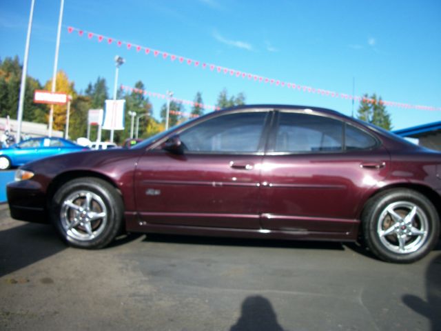 Pontiac Grand Prix 2002 photo 1