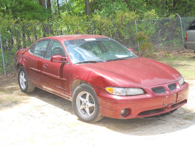 Pontiac Grand Prix 2002 photo 1