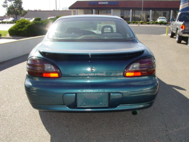 Pontiac Grand Prix 2002 photo 1