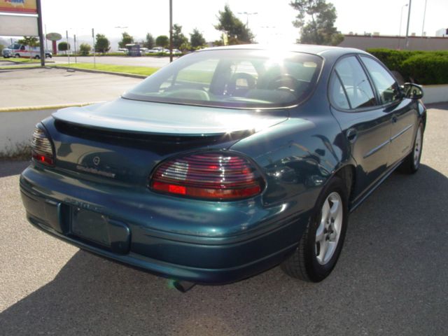 Pontiac Grand Prix 2002 photo 4