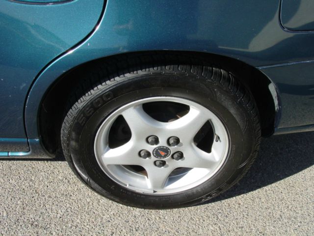 Pontiac Grand Prix 2002 photo 7