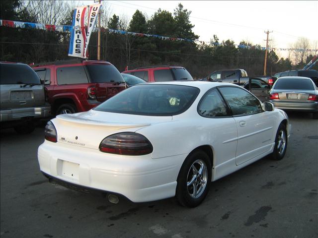 Pontiac Grand Prix 2002 photo 4
