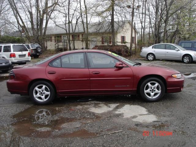 Pontiac Grand Prix 2002 photo 1