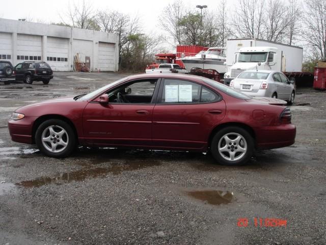 Pontiac Grand Prix 2002 photo 3