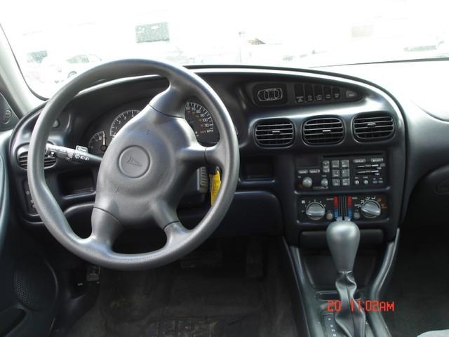 Pontiac Grand Prix 2002 photo 5