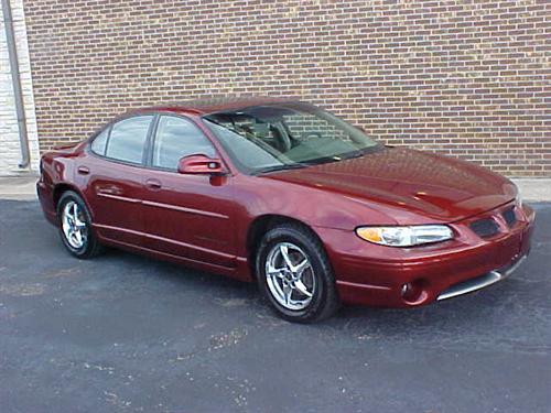 Pontiac Grand Prix 2002 photo 1