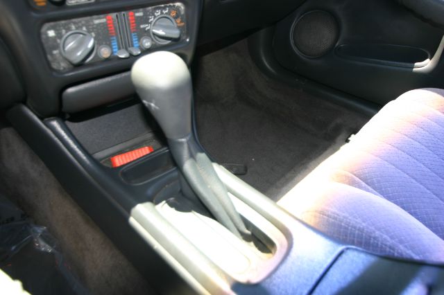 Pontiac Grand Prix 2002 photo 8