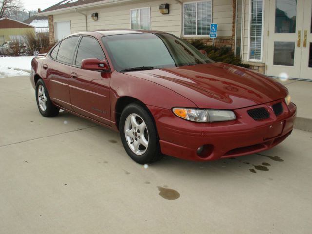 Pontiac Grand Prix 2002 photo 3