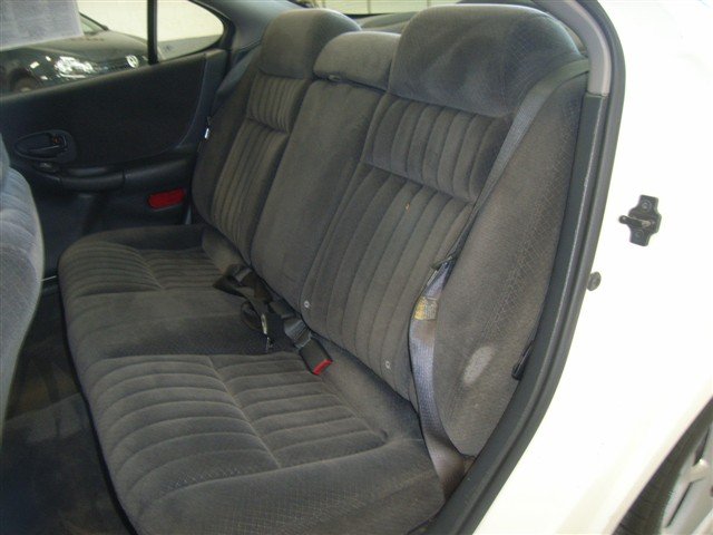 Pontiac Grand Prix 2003 photo 1