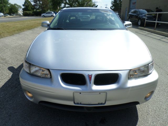 Pontiac Grand Prix 2003 photo 1