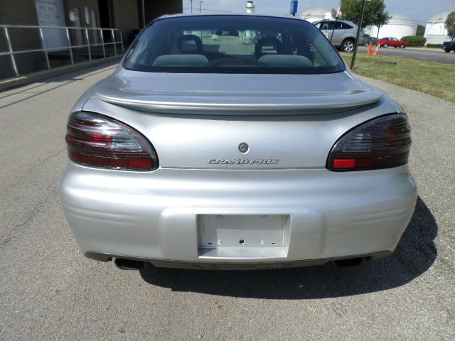 Pontiac Grand Prix 2003 photo 3
