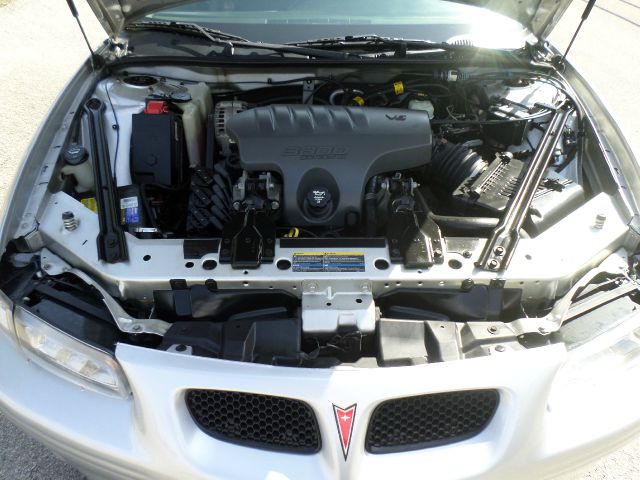 Pontiac Grand Prix 2003 photo 4