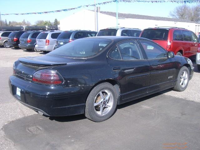 Pontiac Grand Prix 2003 photo 1