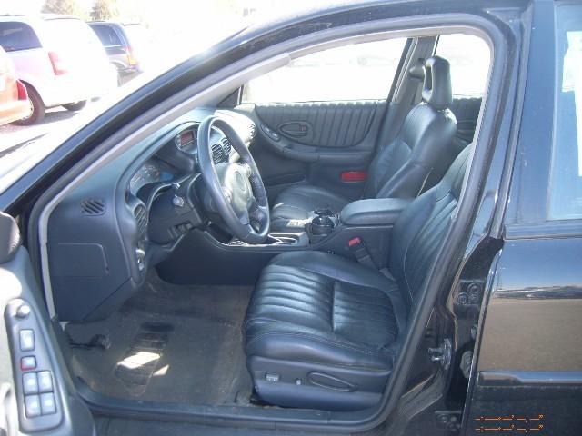 Pontiac Grand Prix 2003 photo 2