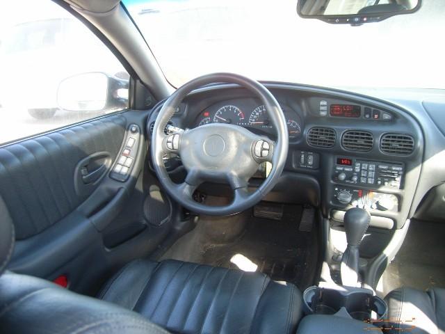 Pontiac Grand Prix 2003 photo 3