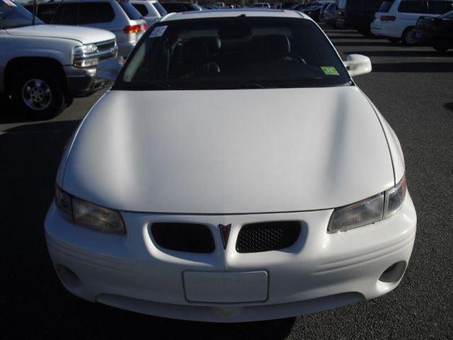 Pontiac Grand Prix 2003 photo 1