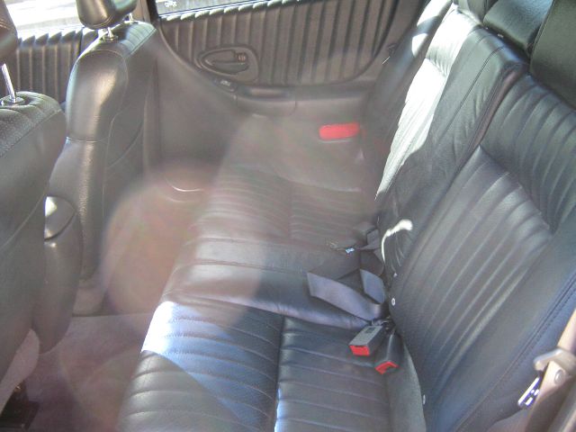 Pontiac Grand Prix 2003 photo 1