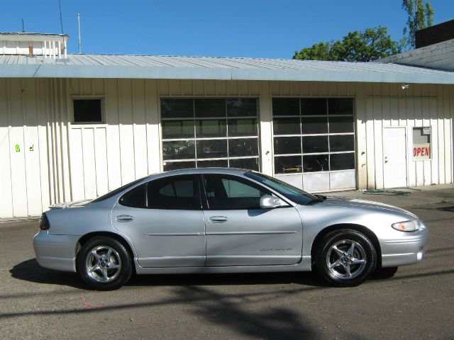 Pontiac Grand Prix 2003 photo 11