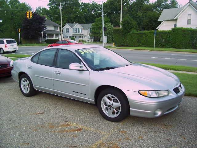 Pontiac Grand Prix 2003 photo 3