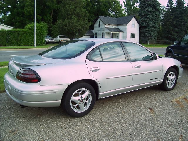 Pontiac Grand Prix 2003 photo 4