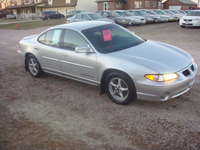 Pontiac Grand Prix 2003 photo 2